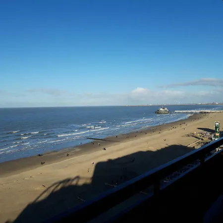 Large Beachstudio Seaview Near Brugge Апартаменты