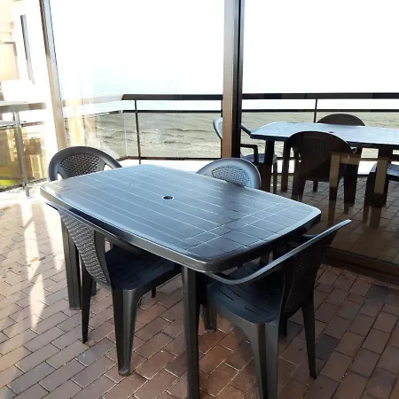 Large Beachstudio Seaview Near Brugge בלנקנברג